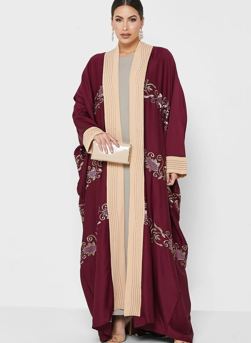 hayas closet Embroidery Detail Abaya