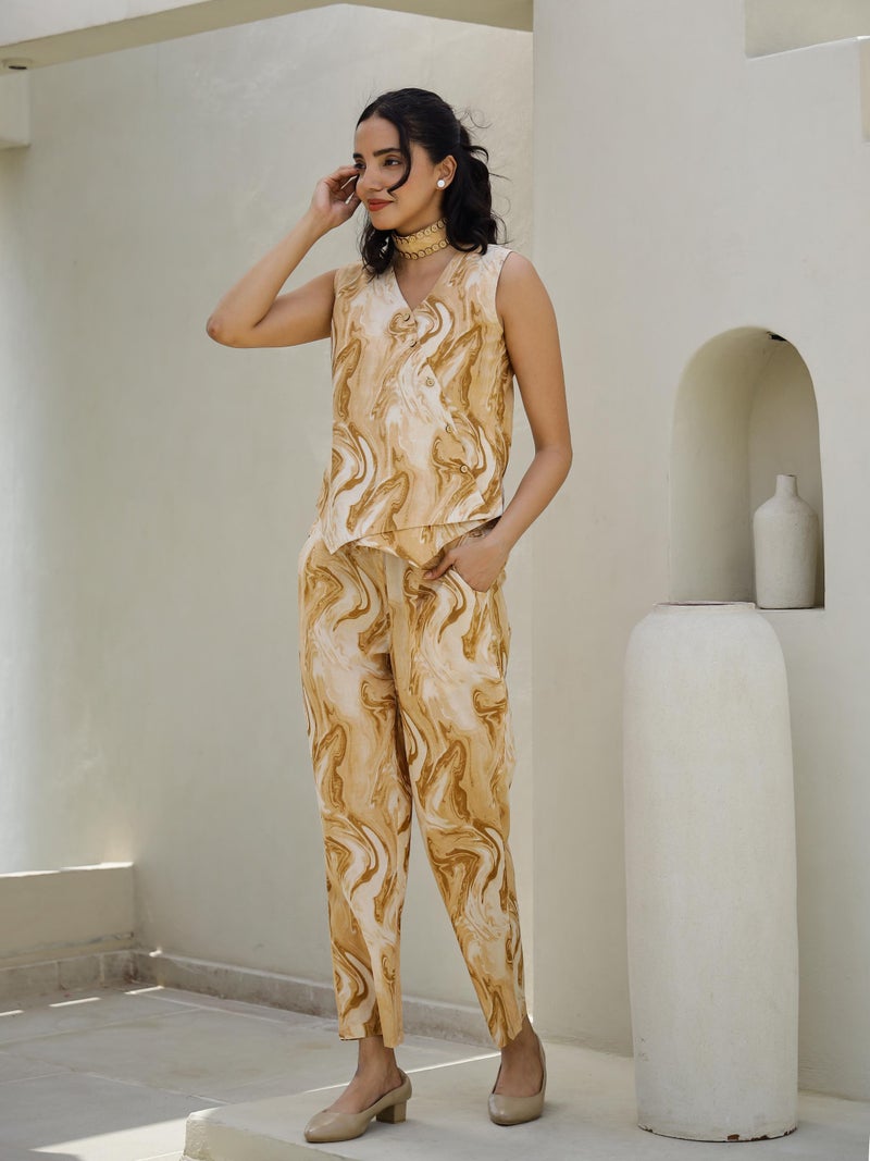 Label Flavia طقم بيج للنساء - Image 1