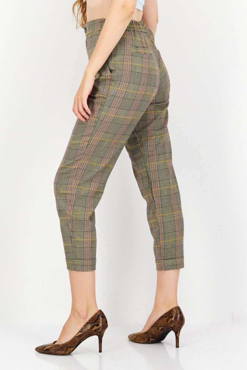 ESPRIT Women Regular Fit Plaid Capri Pants, Grey Combo - Image 4