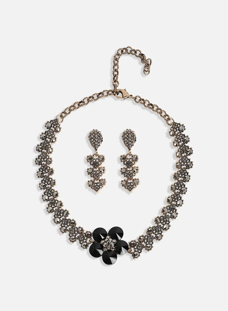 SOHI Maxi Flower Artificial Jewellery Set