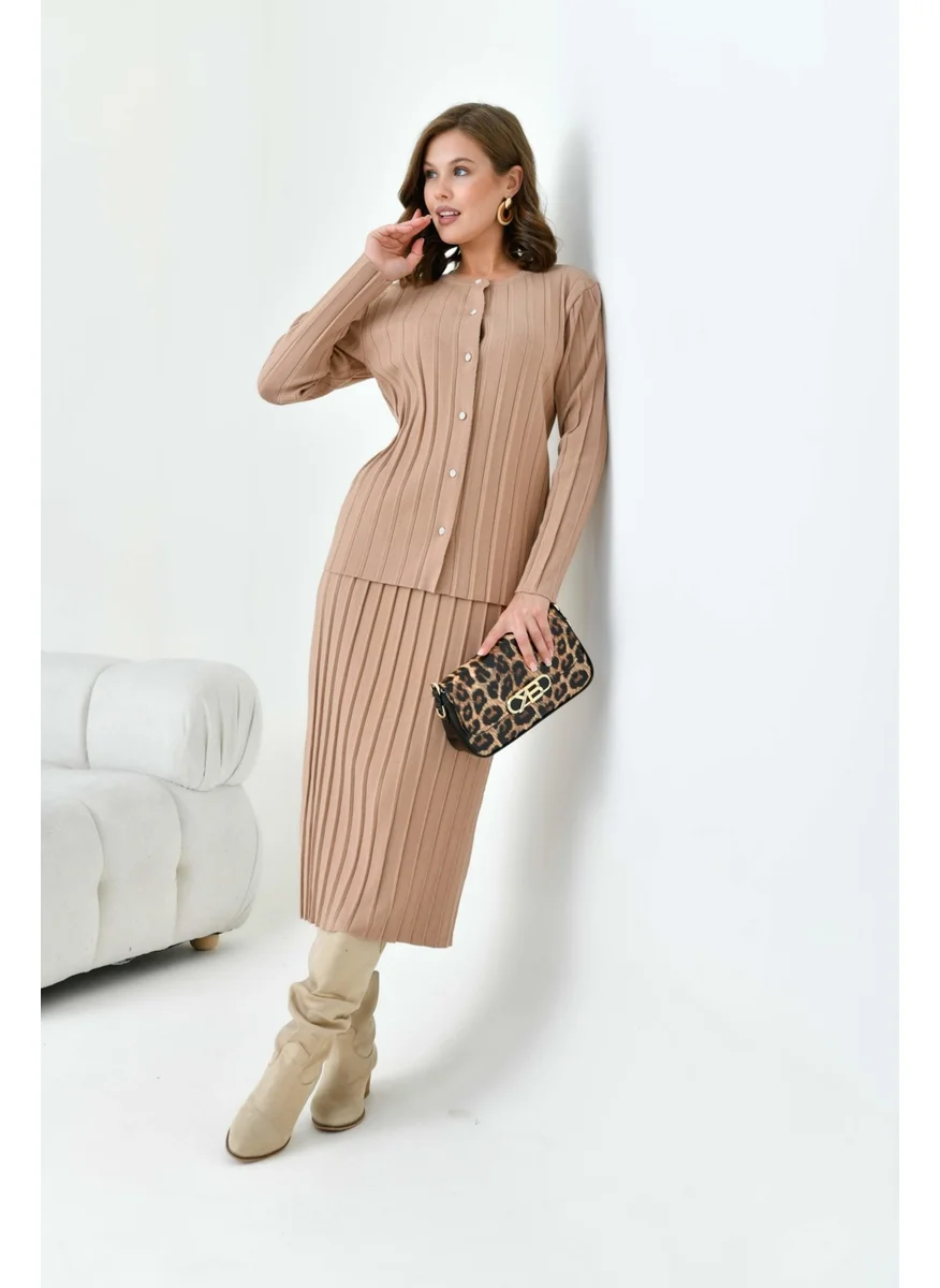 جارمي Women's Pleated Two Piece Set Camel