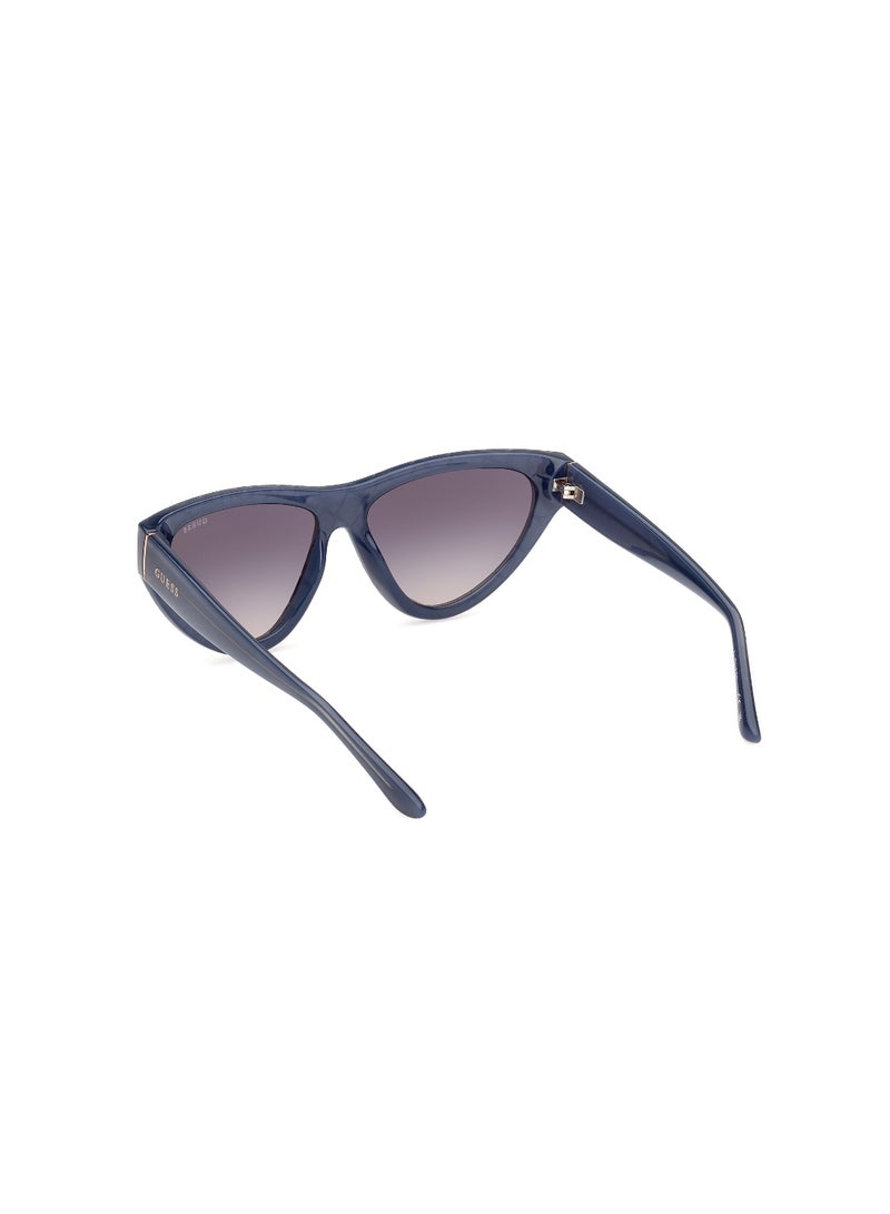 GUESS نظارات شمسية كاملة الإطار للنساء من بلاستيك بتصميم عين القط مع حماية من الأشعة فوق البنفسجية - Image 5