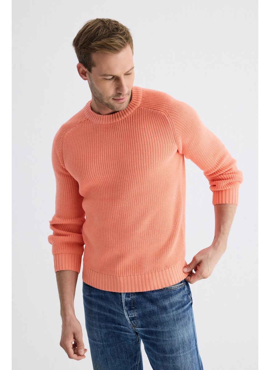 Odelon Men's Crew Neck Selanik Knitted Cotton Knitwear Sweater Salmon  - Image 3
