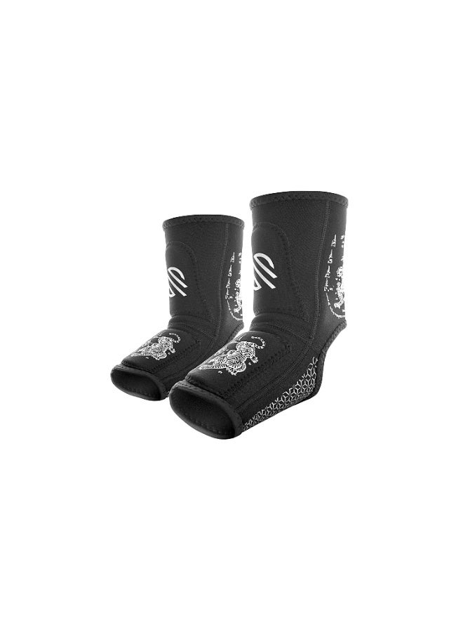 سنابول واقي كاحل جل سنابول باتل فورجد سترايكنج لرياضة الملاكمة التايلاندية MMA - أسود/أبيض - Image 1