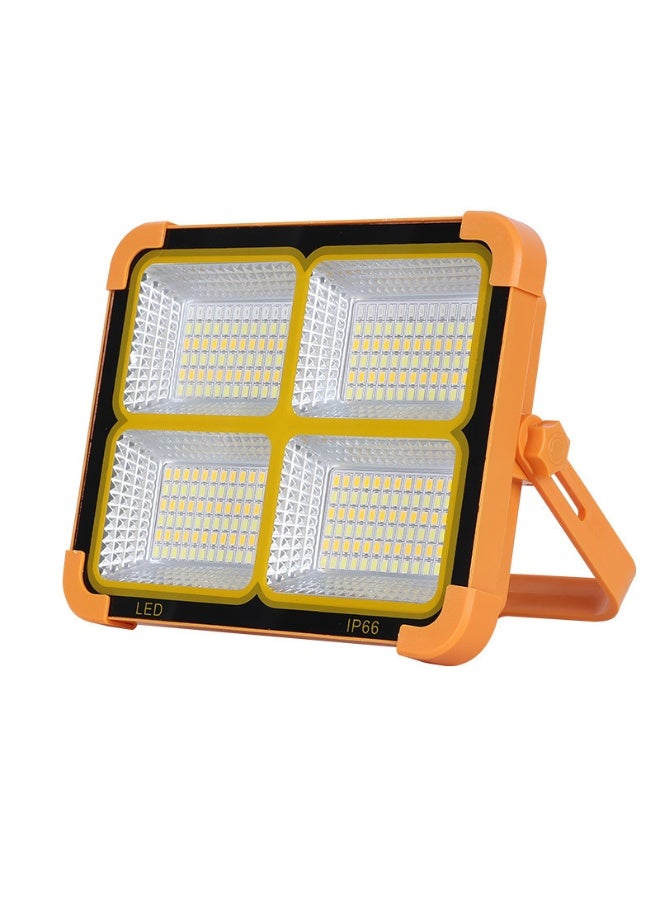 مصباح عمل شمسي محمول، كشاف LED قابل لإعادة الشحن مزود بـ 4 ألواح LED، شحن بالطاقة الشمسية وUSB من النوع C، بنك طاقة، مقاوم للماء بمعيار IP66، حامل مغناطيسي وحامل قابل للتعديل للجراج والمزرعة والفندق والفناء والتخييم وحالات الطوارئ - Image 1