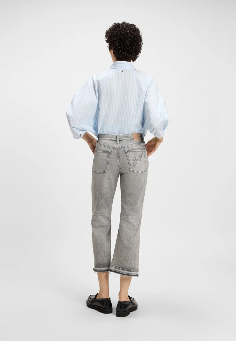 BOSS Kick-flare jeans in grey comfort-stretch slub denim