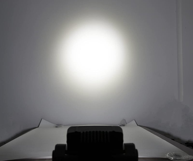 Lightronic كشاف LED فائق السطوع للطرق الوعرة، مع تحكم عن بُعد لاسلكي، 6000K أبيض بارد شعاع طويل المدى للشاحنات والقوارب، مقاوم للتآكل والاهتزاز، 12V/24V DC، تشطيب أبيض، عبوة واحدة - Image 3