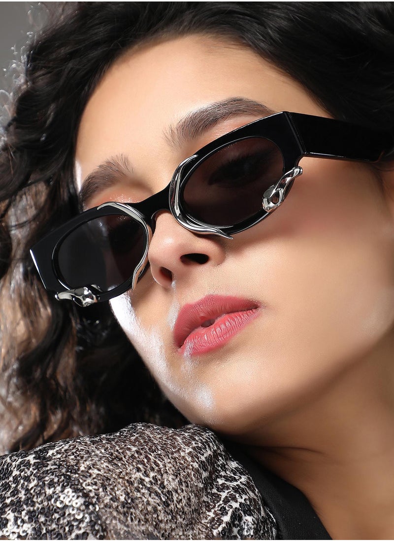 Haute Sauce Polarized Full Rim Oval Sunglasses For Women  - Image 3