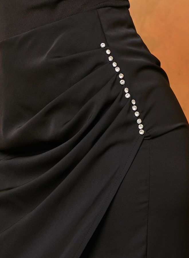 Styli Embellished Detail Asymmetric Hem Midi Skirt  - Image 3