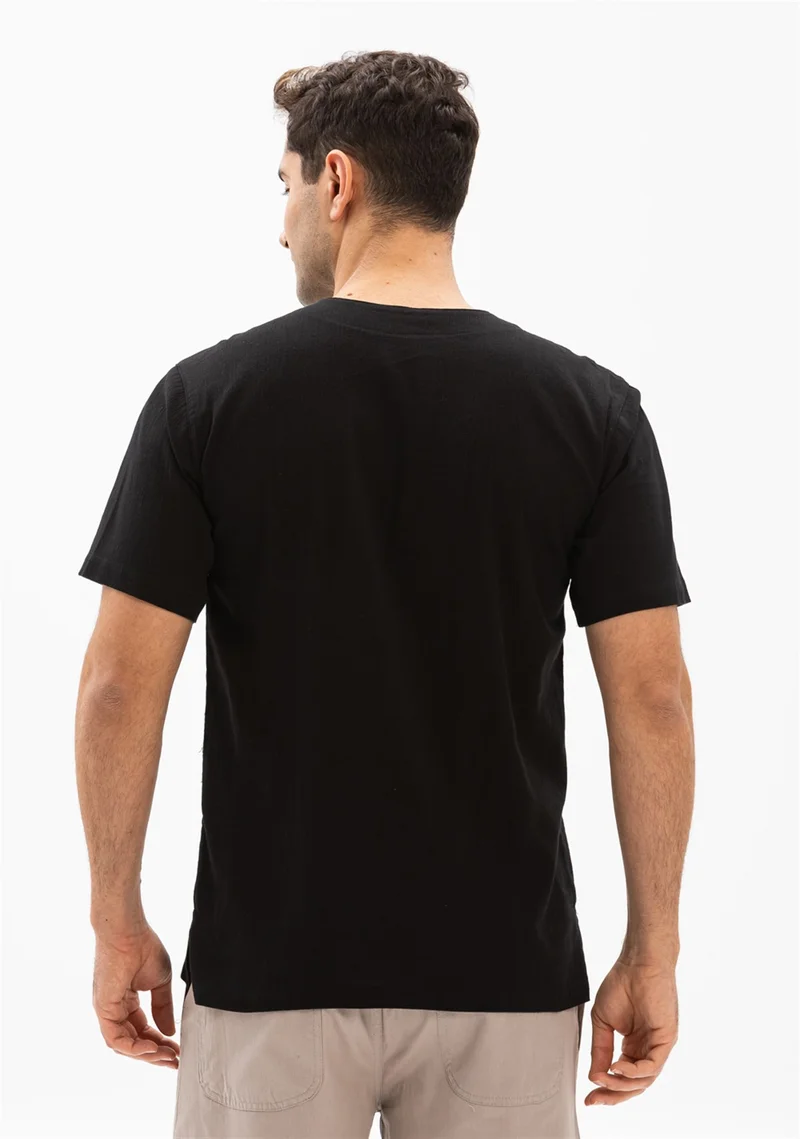 اليش شيل بيزي Kısa Kol Şile Bezi Zımbalı Erkek Tshirt Siyah 3003