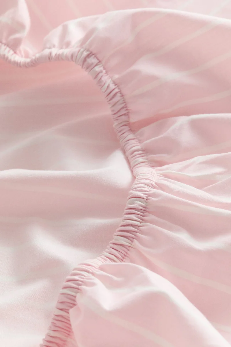 H&M Cotton percale cot fitted sheet