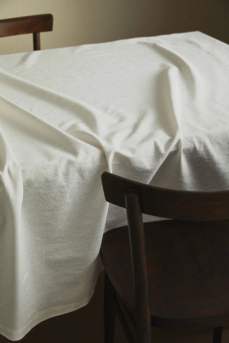 H&M Linen-blend tablecloth
