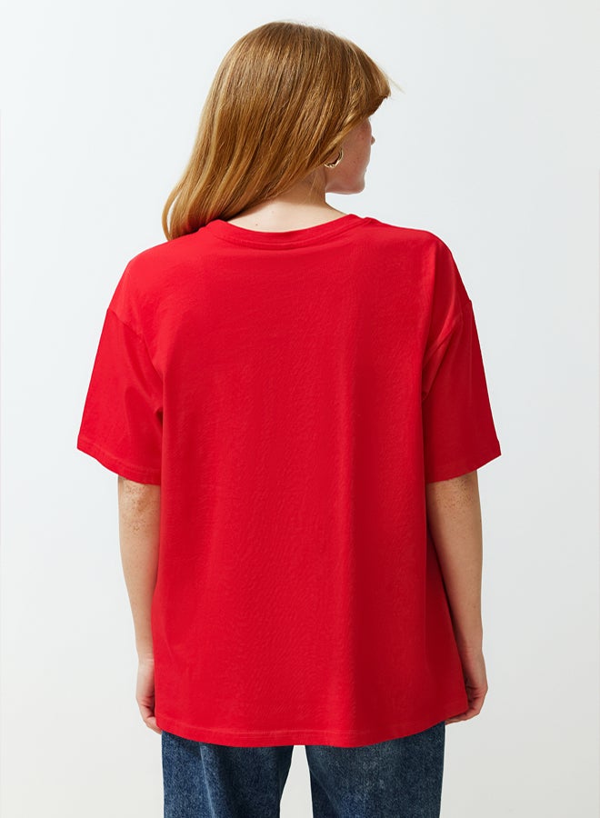 trendyol Red Printed Relaxed/Comfortable Fit Crew Neck Knitted T-Shirt - Image 5