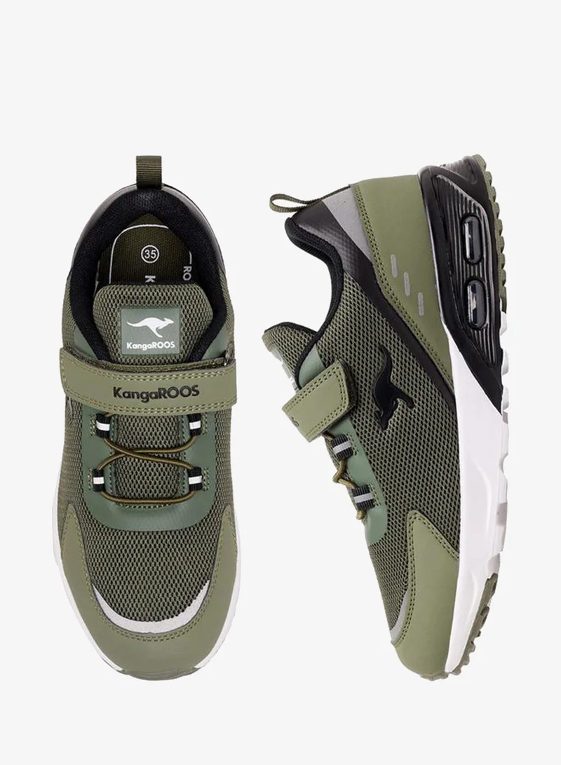 كانغاروس Boys Hook & Loop Sports Shoes