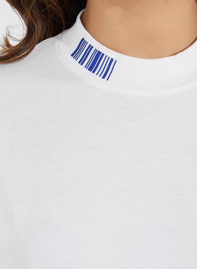 Styli Styli Oversized Slogan T-Shirt with High-Low Hem  - Image 4