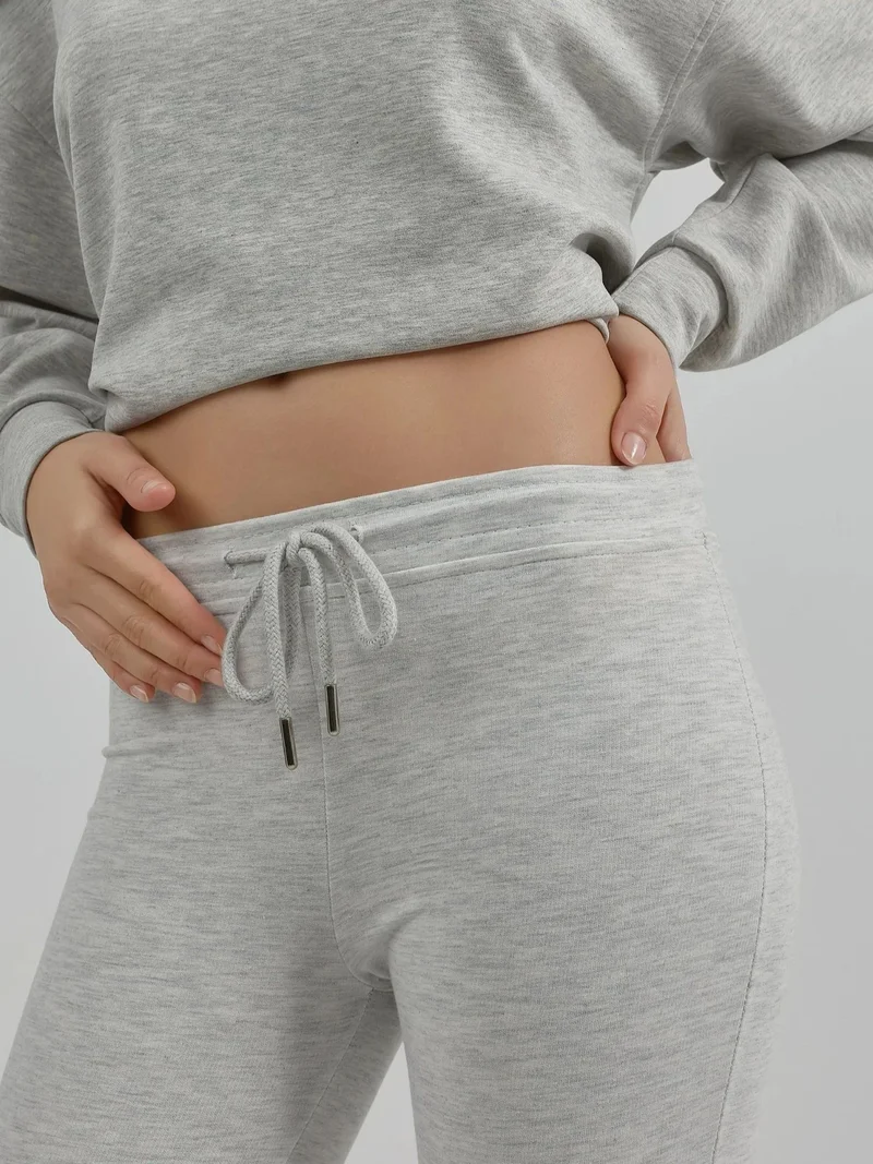 بوسيم بنطلون رياضي واسع بخصر مطاطي وحبل