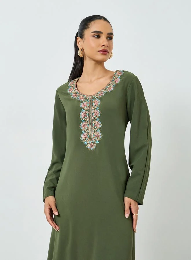 مكسيم كريشن جلابية مطرزة