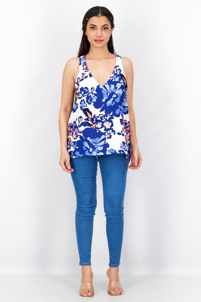 armani AX Armani Exchange Women V Neck Sleeveless All Over Print Blouse, Multicolor - Image 4