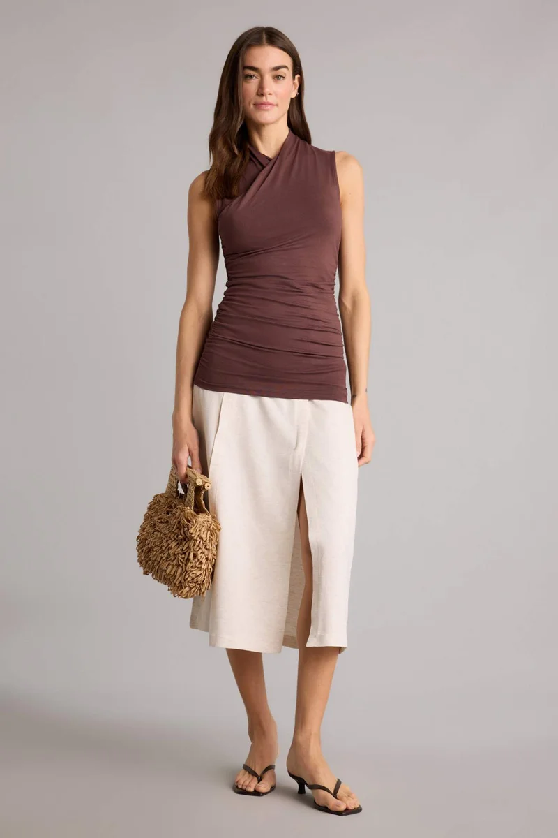 ديفاكتو Slim Fit Wrap Collar Tank Top