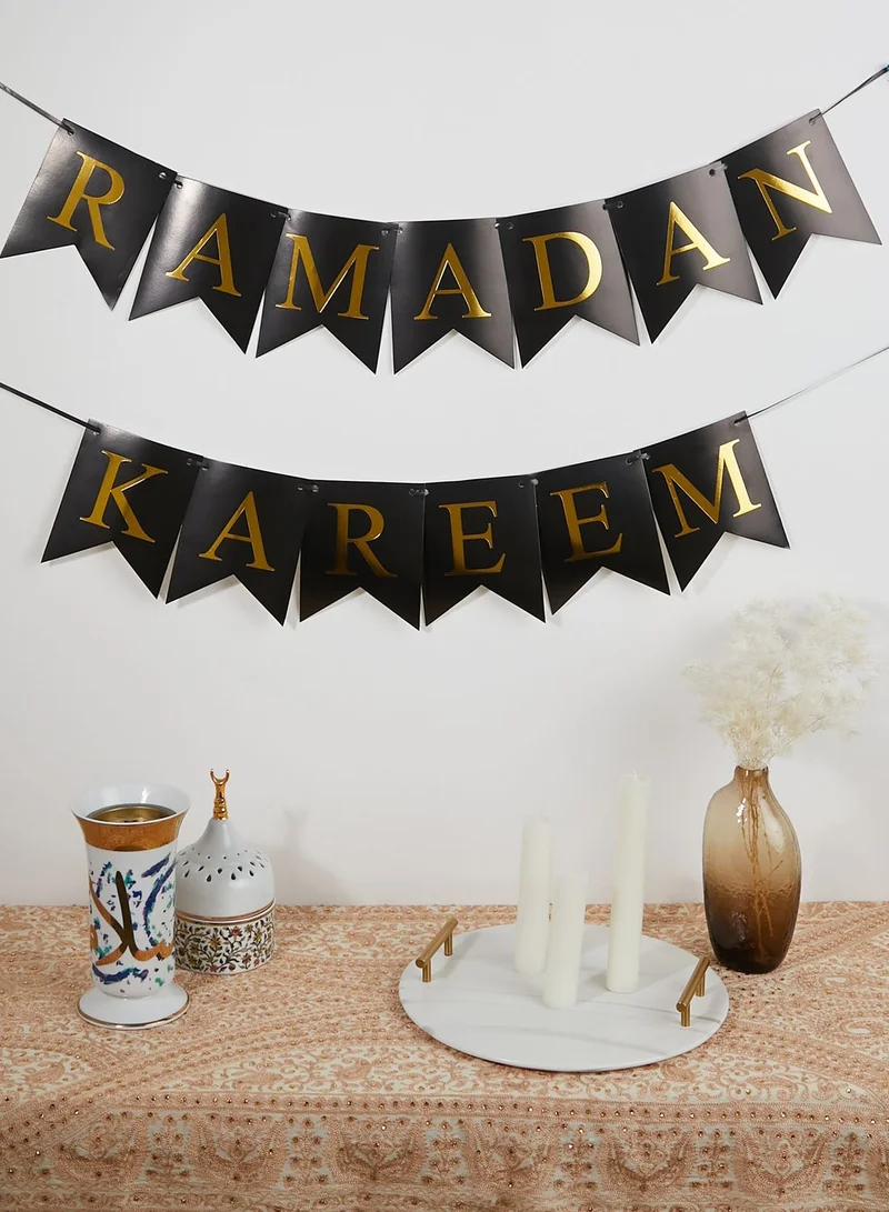 نعمة حبل زينة بكتابة رمضان كريم