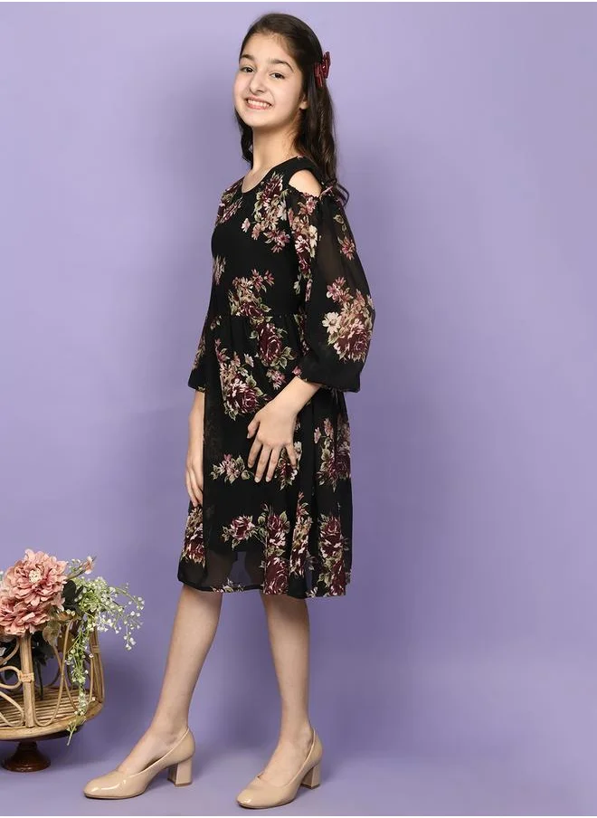 ليلك Black Dresses Straight Fit made from Cotton featuring Self Design design and Round Neck neckline - Perfect for Festive!