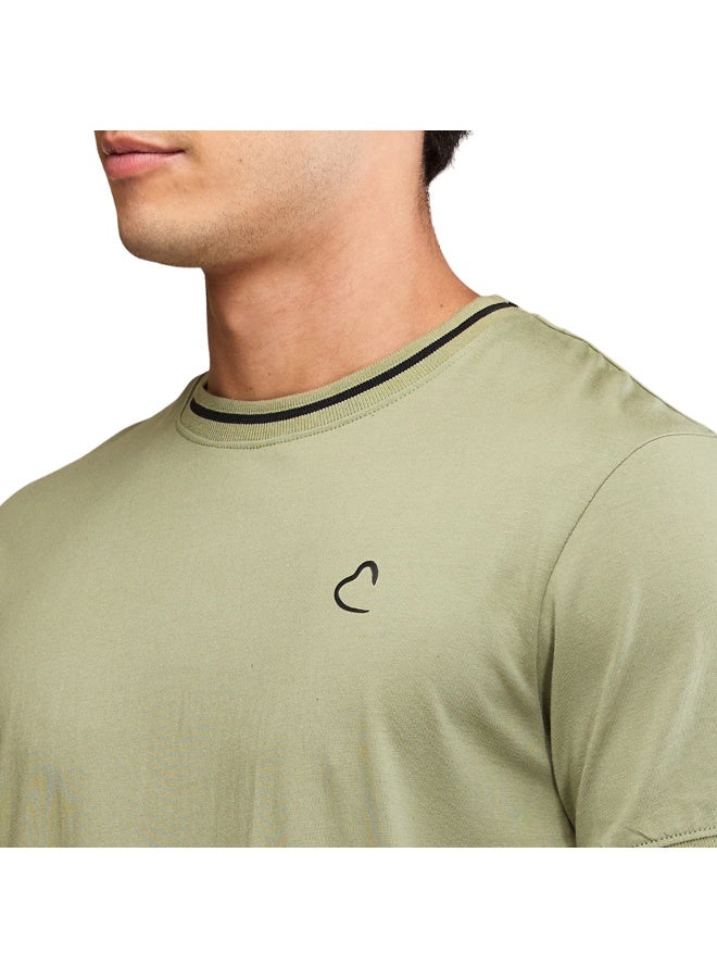 Being Human تي شيرت رجالي بأكمام قصيرة و ياقة دائرية زيتوني - Image 5