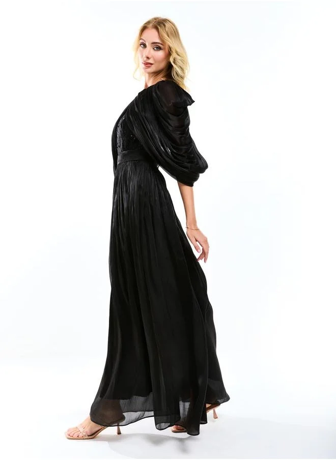 هاوس اوف مودا فستان ماكسي A-Line من House of Moda بأكمام كاب مزينة