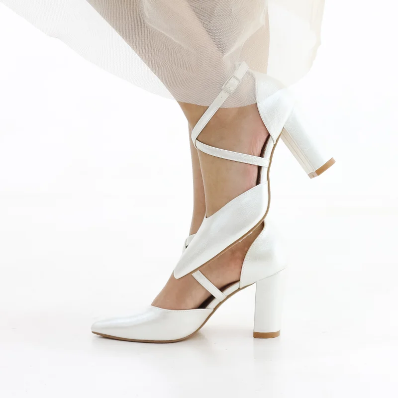 لاماراباريس كعب أبيض فومو