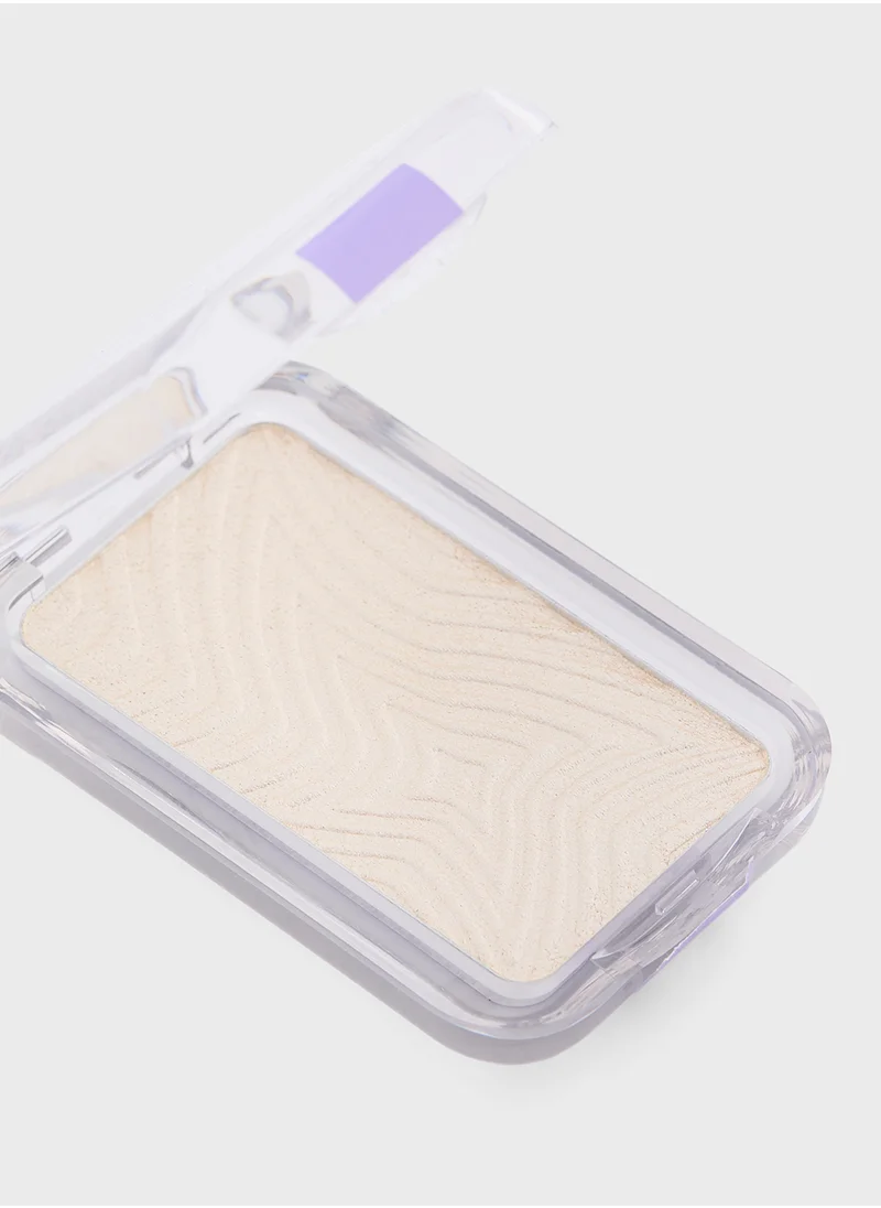 NYX PROFESSIONAL MAKEUP Buttermelt Highltr Bright And Butta
