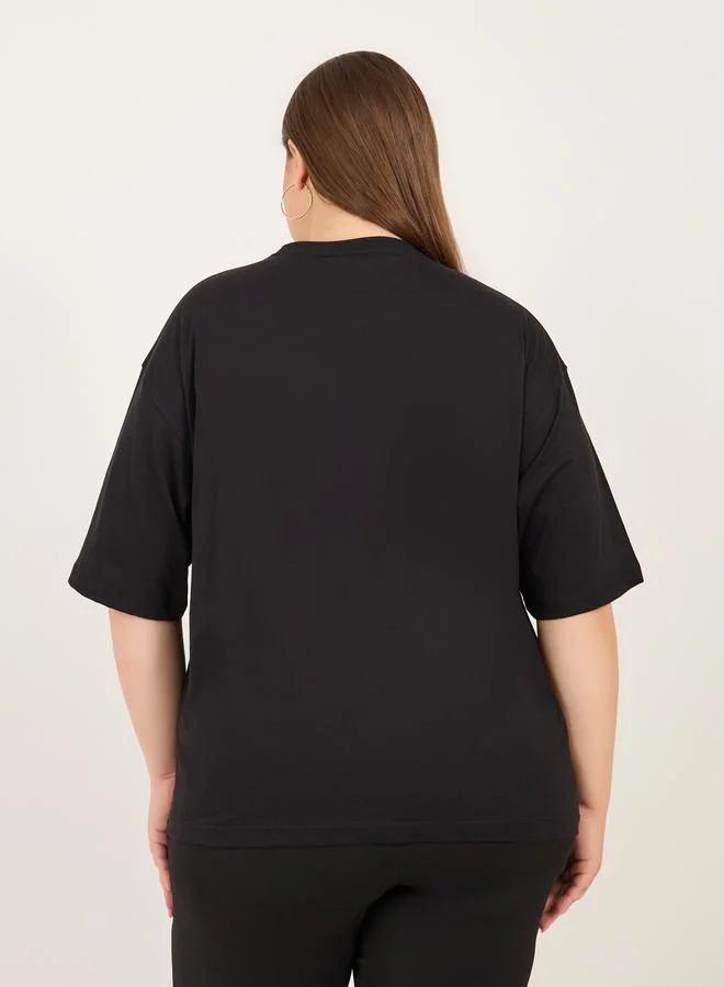 Styli Plus Size Slogan Print Round Neck Oversized T-Shirt