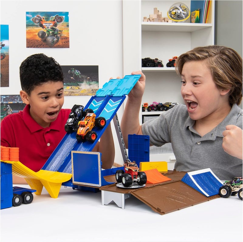 Monster Jam , Transforming Hauler Playset and Storage with Exclusive El Toro Loco Monster Truck, 1:64 Scale, Kids Toys for Boys and Girls Ages 4-6+ - Image 2