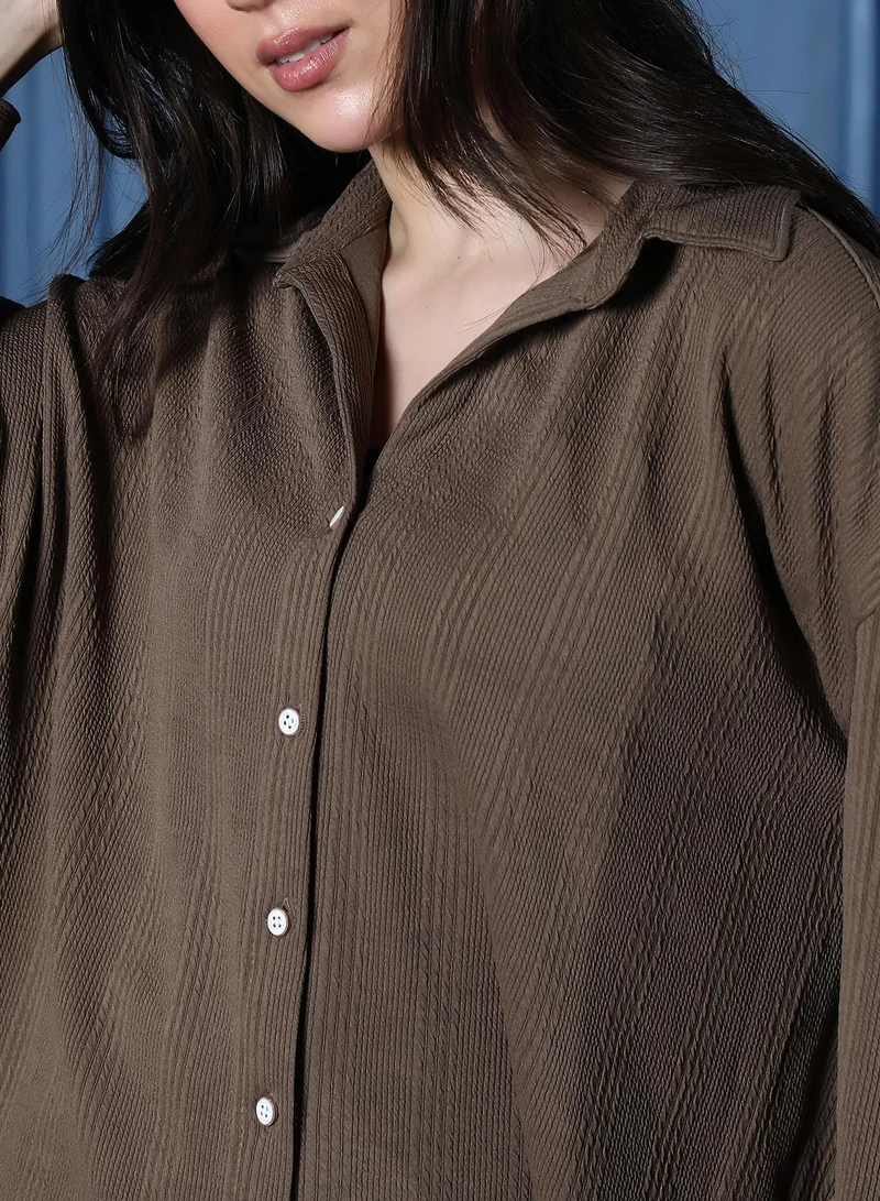PINACOLADA  Women's Coffee Brown Striped-Tactile Oversized Shirt | نساء | أكمام طويلة | سادة | طوق منتشر | كاجوال كبير الحجم | قميص for Women | Best Price UAE