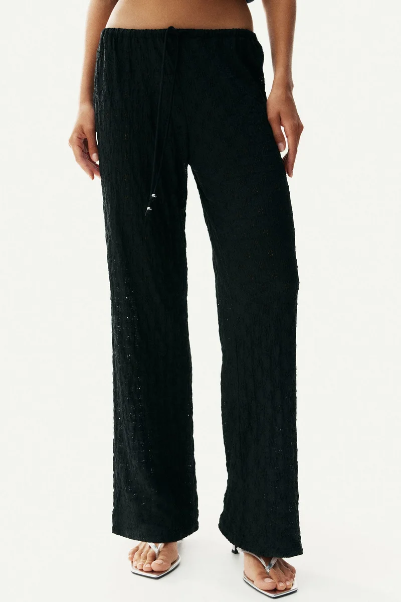 اتش اند ام بنطلون برباط بتصميم يشبه الدانتيل