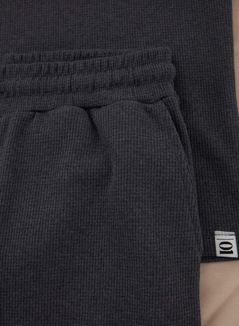 trendyol Anthracite Oversized /Wide Cut Textured Tracksuit Set - Image 4