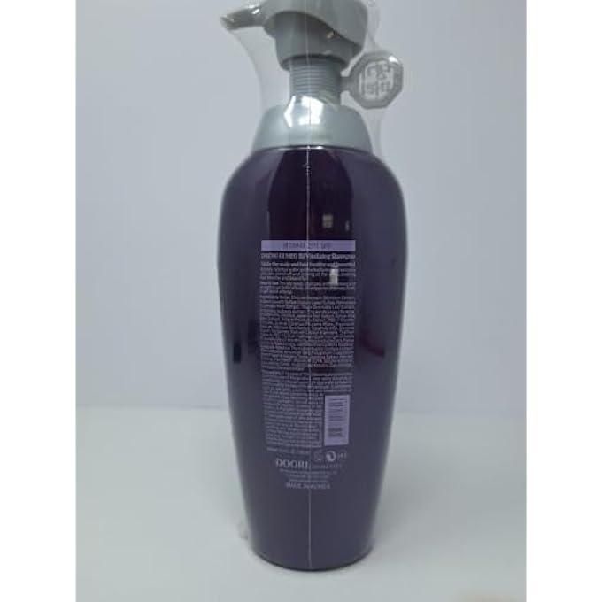 DAENG GI MEO RI شامبو جين جي المنعش، ماء السوسن، يوفر الترطيب للشعر المجعد والمتقصف، شعر ناعم ولامع، 500 مل مع سدادة - Image 2