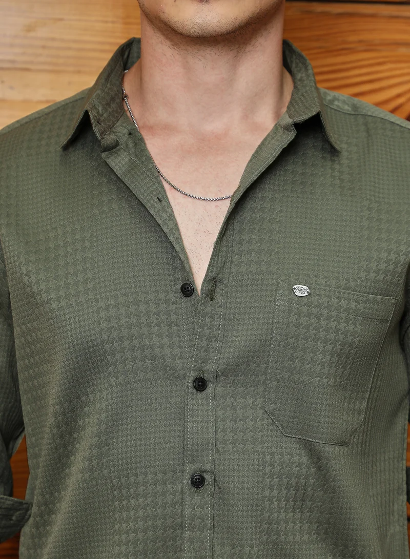 Campus Sutra Men's Olive Green Houndstooth-Tactile Shirt