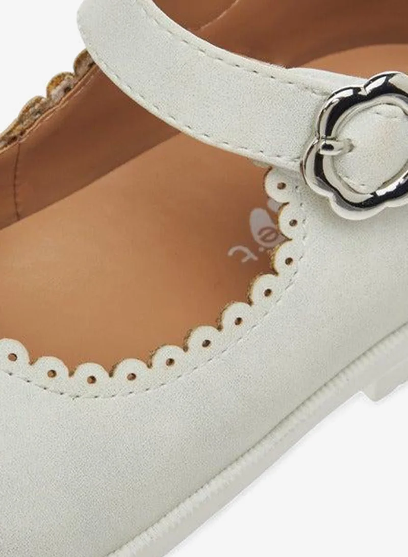Barefeet Girls Scallop Detail Mary Jane Shoes with Hook and Loop Closure