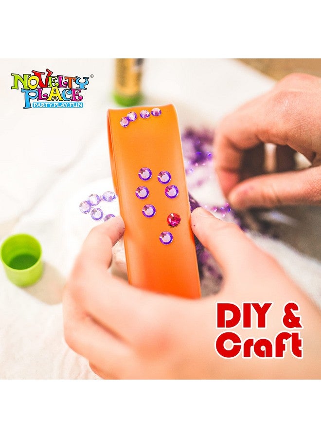 نوفيلتي بليس أساور سيليكون بألوان قوس قزح من Novelty Place، حزام معصم للحفلات، 12 لونًا من السيليكون للمراهقين والأطفال في الفصول الدراسية، هدية جائزة، زي حفلات (عبوة من 12 قطعة) - Image 4