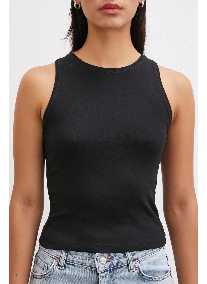 Never More Basic Tank Top Black  - Image 4