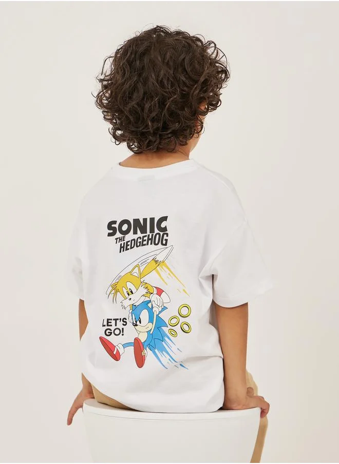 ستايلي Sonic Graphic Printed Dropped Shoulder Oversized T-Shirt
