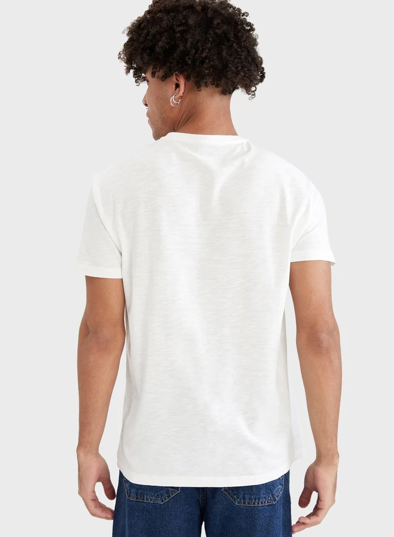 DeFacto Graphic Crew Neck T-Shirt