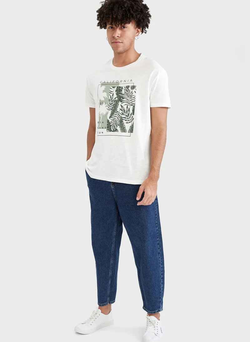 DeFacto Graphic Crew Neck T-Shirt