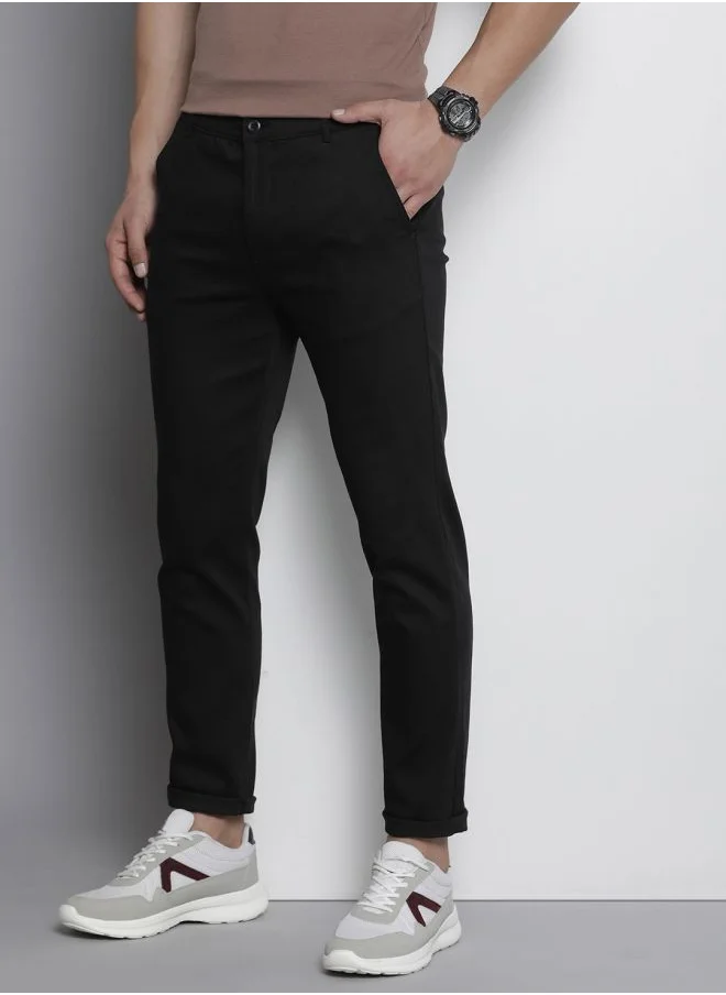شركة المرآب الهندية Men Slim Fit Solid Mid-Rise Stretchable Chinos