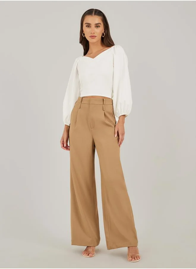 Styli Plain Cuffed Sleeves V Neck Cropped Top