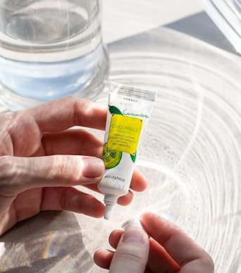 KORRES Natural Cucumber AntiFatigue Eye Mask Vegan - Image 2