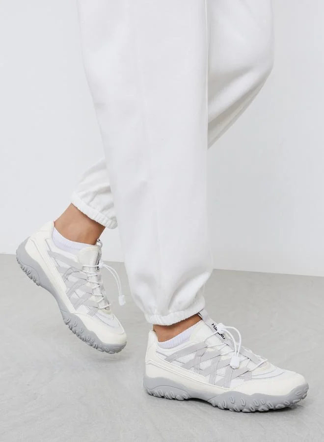 Styli Styli Women Toggle Lace Sporty Sneakers