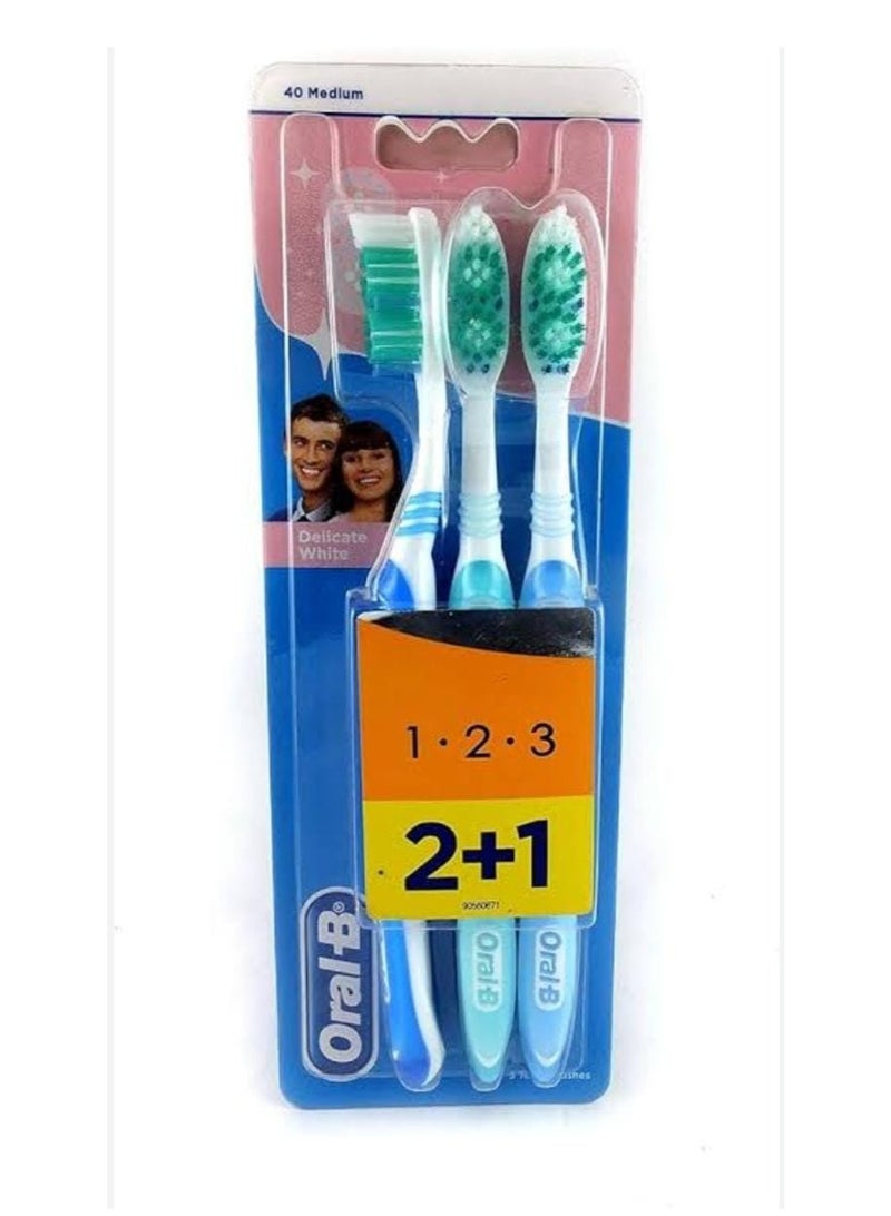 Oral-B Toothbrushes, Medium Bristle, 3-Pack