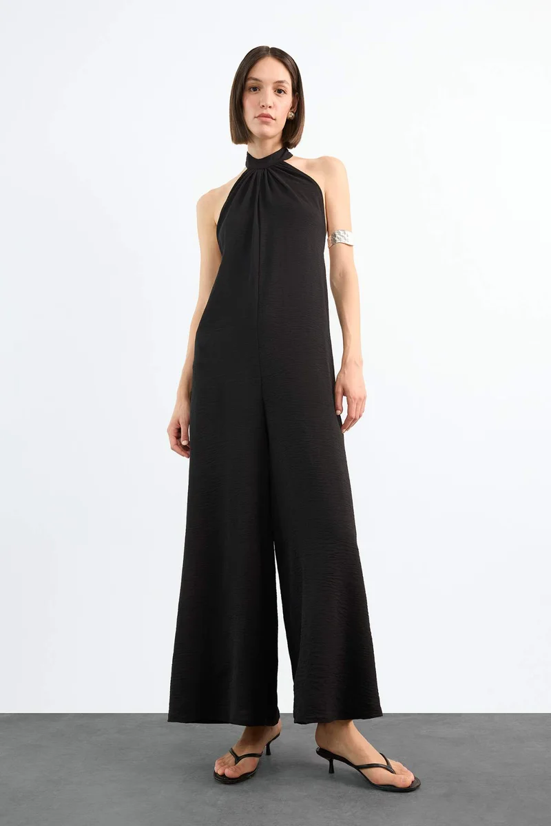 ديفاكتو Wide Leg Long Jumpsuit
