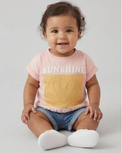 ردتاغ تيشيرت Sunshine باللون الخوخي للبنات الرضع