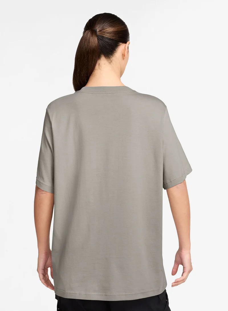 نايكي Nsw Essential T-Shirt